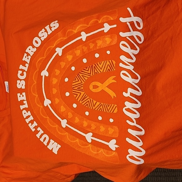 NWOT washed never worn, smoke free home Multiple Sclerosis Awareness soft Tshirt - Picture 1 of 5